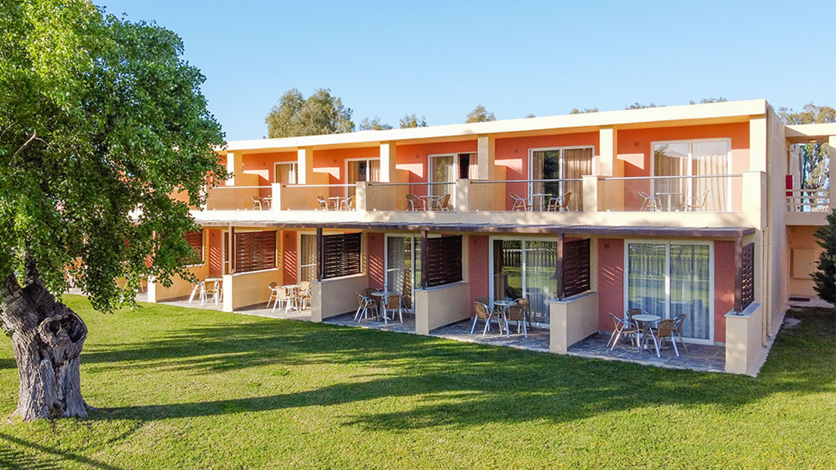 Canvas by Mitsis Messonghi